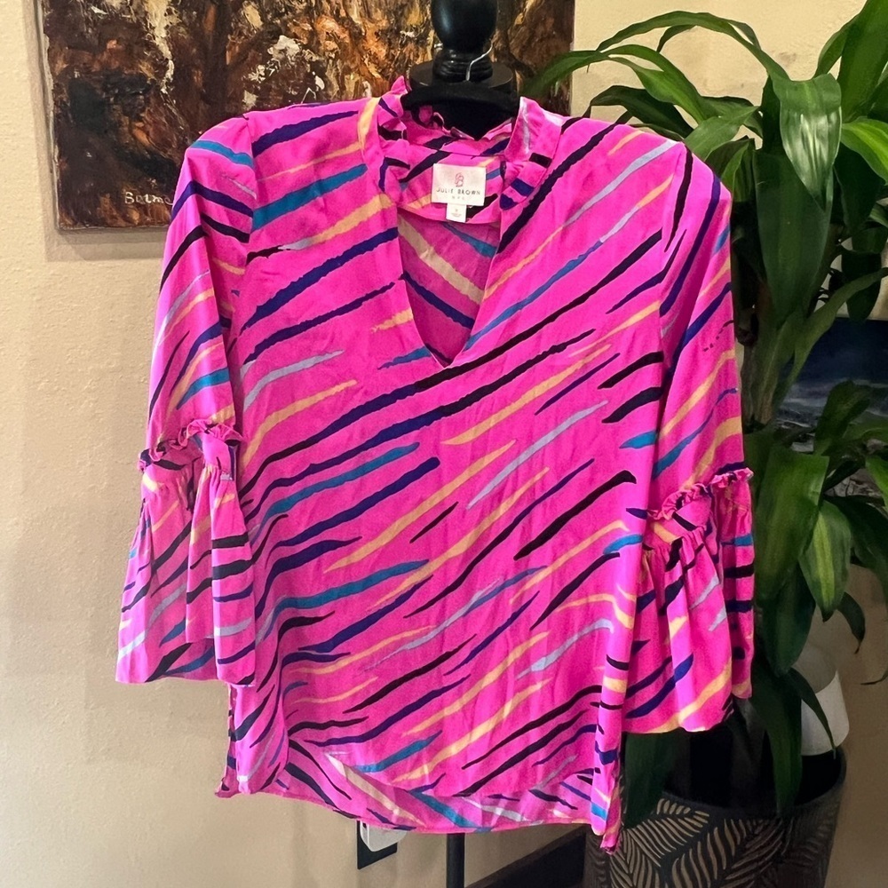 Julie Brown “New York” blouse size 2